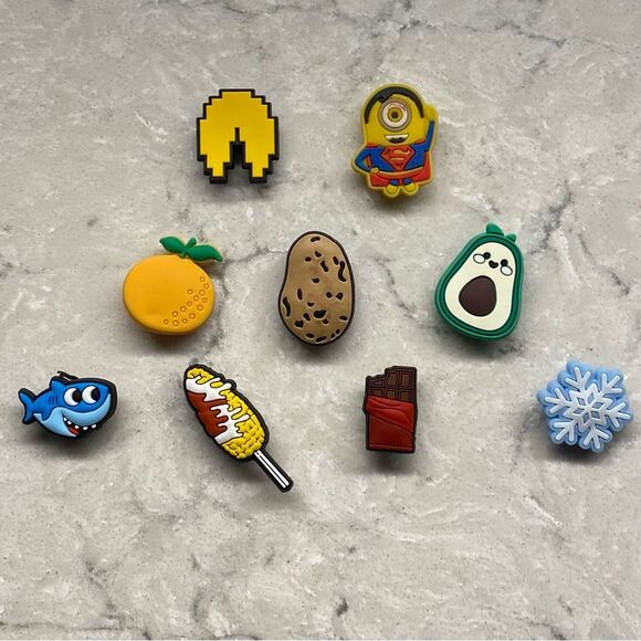 Croc Charms Food Minion Set of 9 - Picture 1 of 3